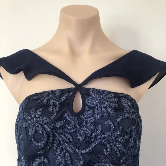 🌿 REVIEW 🌿 Liliana Navy Blue Formal Maxi Dress Full Length Cross Straps Size 8 - Picture 7 of 10
